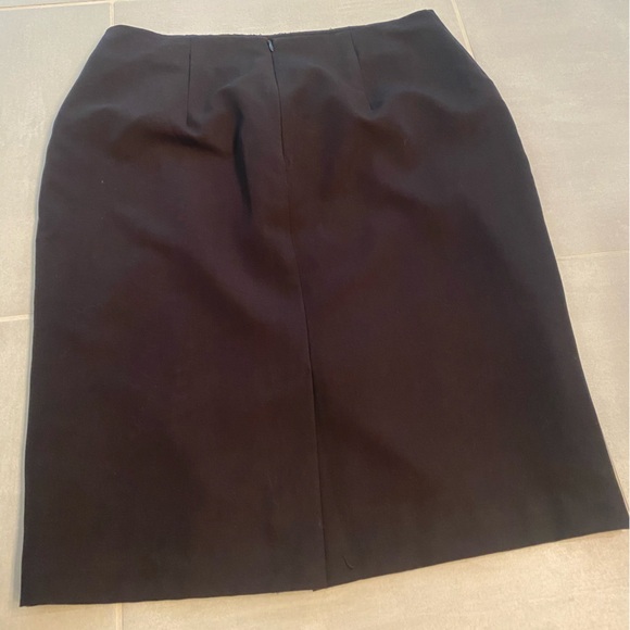 Black pencil skirt with sequins - Picture 4 of 4